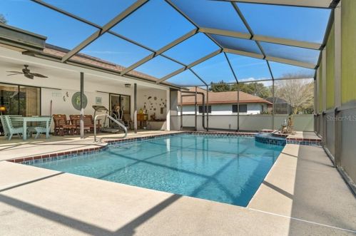 10208 Hoover St, Brooksville FL  34608-7137 exterior