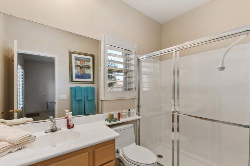 122 Kavenish Dr, Rancho Mirage CA  92270-3244 exterior