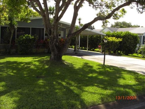 7540 Agawam Rd, Sebastian, FL 32976-7758