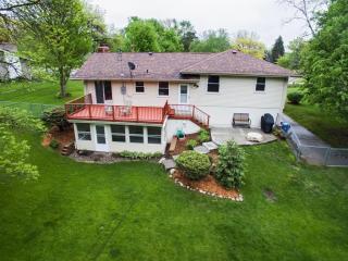 3008 92nd St, Minneapolis, MN 55431-2144