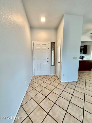 4891 Condor Dr, Tucson AZ  85742-9633 exterior