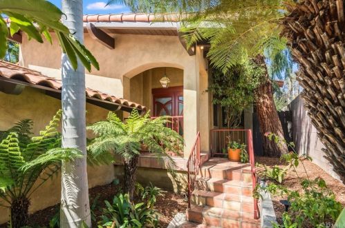 2217 Valley Dr, Manhattan Beach, CA 90266-2248