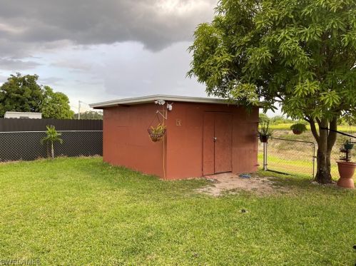 235 Eaglesmere Dr, Lehigh Acres FL  33936-7541 exterior