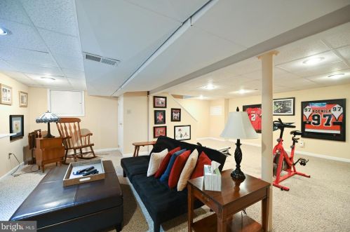 112 Shady Ln, Lansdale PA  19446-1415 exterior