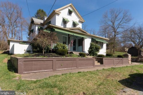 623 Cromwell St, Maddensville, PA 17243-9652