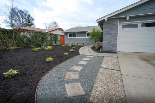 2697 Loomis Dr, San Jose, CA 95121-2241