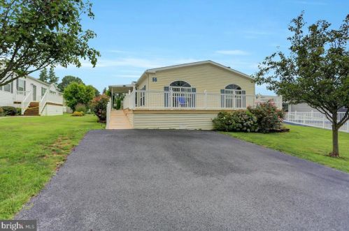 55 Audubon Park, Siddonsburg, PA 17019-9139