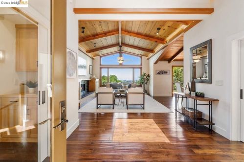 25566 Fernhill Dr, Los Altos CA  94024-6302 exterior