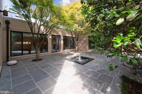 3246 S St, Washington, DC 20007-2410