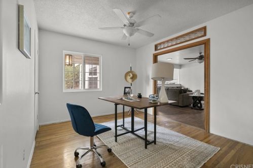 3637 Fairesta St, Glendale CA 91214-1804 exterior