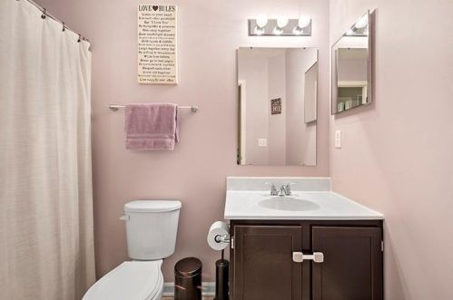 1232 Gneiss Dr, Mc Donald PA  15057-3561 exterior