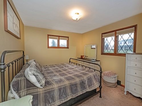 119 Alcott Dr, Sewickley PA  15143-9527 exterior