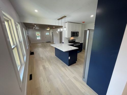 31 Emerson St, Weymouth MA  02189-1709 exterior