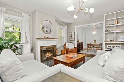 579 Bedford Rd, Pleasantville NY  10570-3348 exterior
