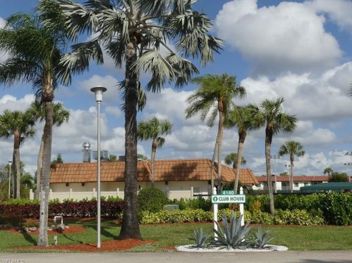 4345 27th Ct, Naples FL  34116-7977 exterior