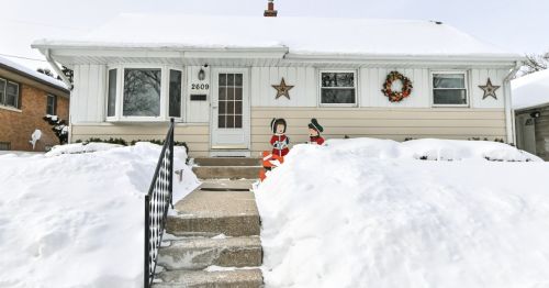 2609 63, Milwaukee WI 53219-2640 exterior