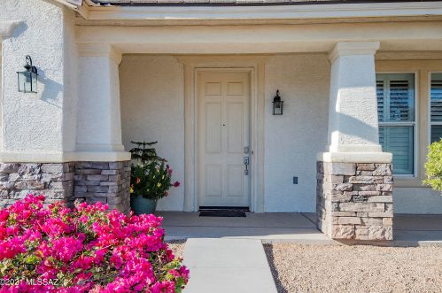 4755 Silverpuffs Way, Tucson, AZ 85756-5151