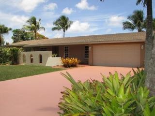 13241 99th Ct, Miami, FL 33176-6114