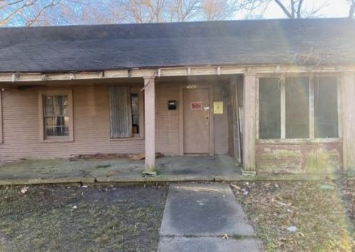 1201 5th St, Bonham TX  75418-4510 exterior