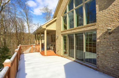 1102 Castletown Ct, Sewickley, PA 15143-8798