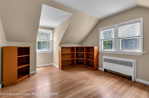 407 Berkshire Rd, Ridgewood NJ 07450-5533 exterior