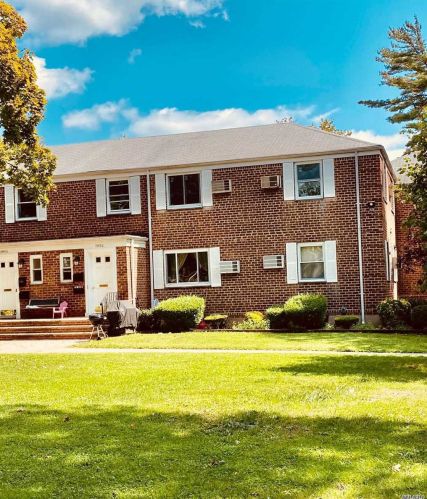 254-19 73rd Rd, Floral Park, NY 11004-1157