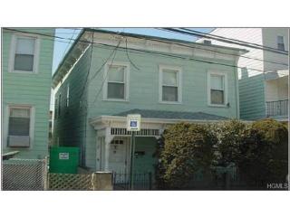 127 Oak St, Yonkers, NY 10701-4326