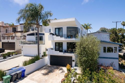 513 Dianthus St, Manhattan Beach CA  90266-6720 exterior