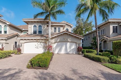 3307 Club Center Blvd, Naples, FL 34114-0821