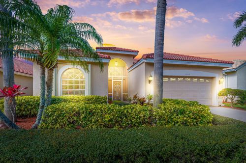1535 Holyrood Ln, Fort Pierce, FL 34952-6049
