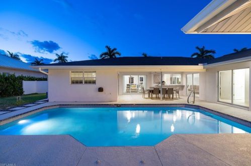740 Orchid Dr, Naples FL  34102-5015 exterior