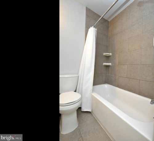 4 Longbow Ct, Erial NJ  08081-1933 exterior