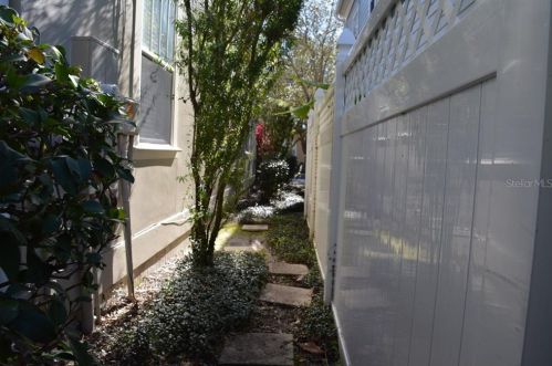 1019 Nash Dr, Kissimmee FL 34747-4310 exterior