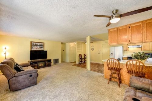 10909 Walnutwood Way, Rancho Cordova CA  95670-5114 exterior