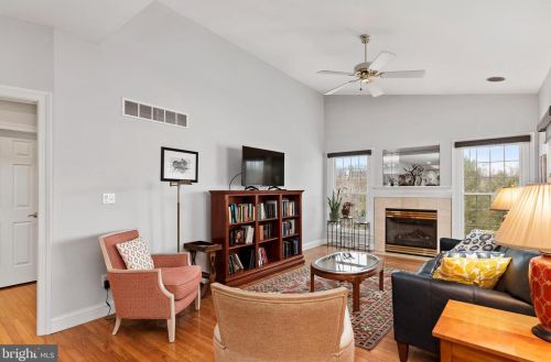 1123 Country Club Rd, Camp Hill PA  17011-1023 exterior