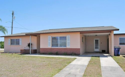 1202 Barnsdale St, Lehigh Acres, FL 33936-4806