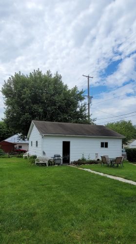 153 Elm St, London OH  43140-1135 exterior