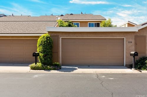 325 Chinook Dr, Placentia CA  92870-1417 exterior