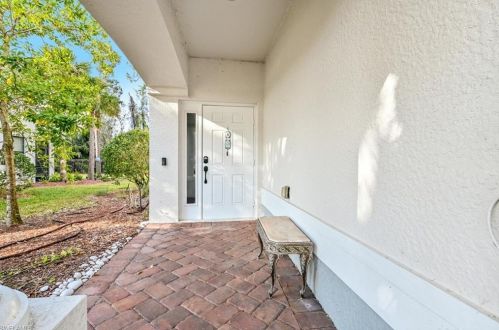 15394 Summit Place Cir, Naples, FL 34119-4120