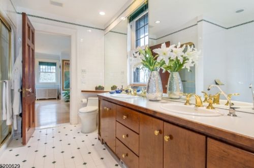 122 Upper Mtn Ave, Montclair NJ 07043-1428 exterior