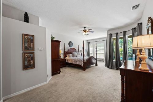 19801 Wetherby Ln, Lutz FL  33549-9329 exterior