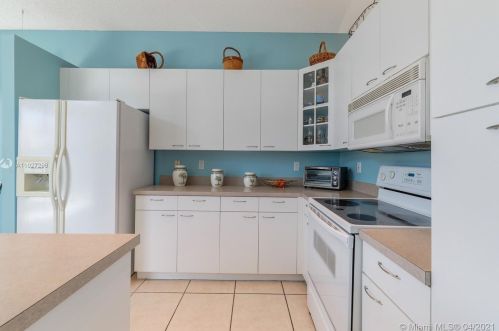 15726 16 Ct, Hollywood FL 33026-0509 exterior