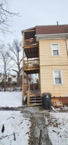 2631 Main St, Hartford, CT 06120-1912