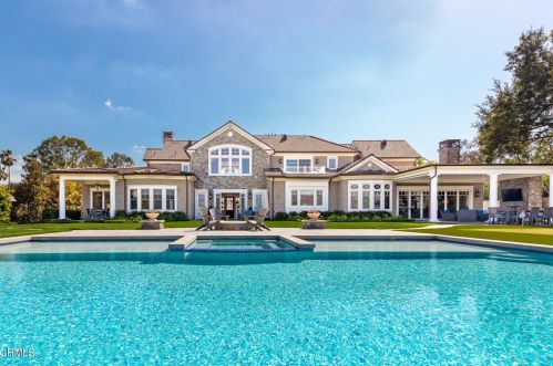 655 Hillcrest Ave, La Canada CA  91011-4040 exterior