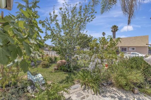 5716 Georgia Dr, North Highlands CA  95660-4725 exterior