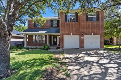 8201 Forest Heights Ln, Austin TX  78749-3508 exterior