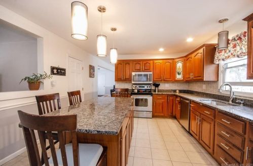 14 Foote Hill Rd, Northford CT  06472-1335 exterior