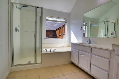 13840 Fall Harvest Dr, Frisco TX 75033-0490 exterior