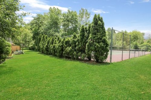 237 South St, Shrewsbury MA  01545-5437 exterior