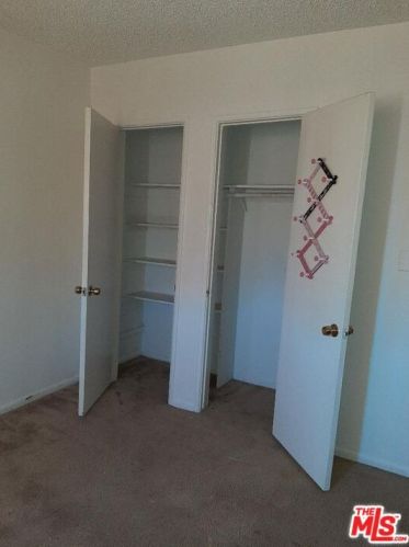 1016 Avenue, Lancaster CA exterior